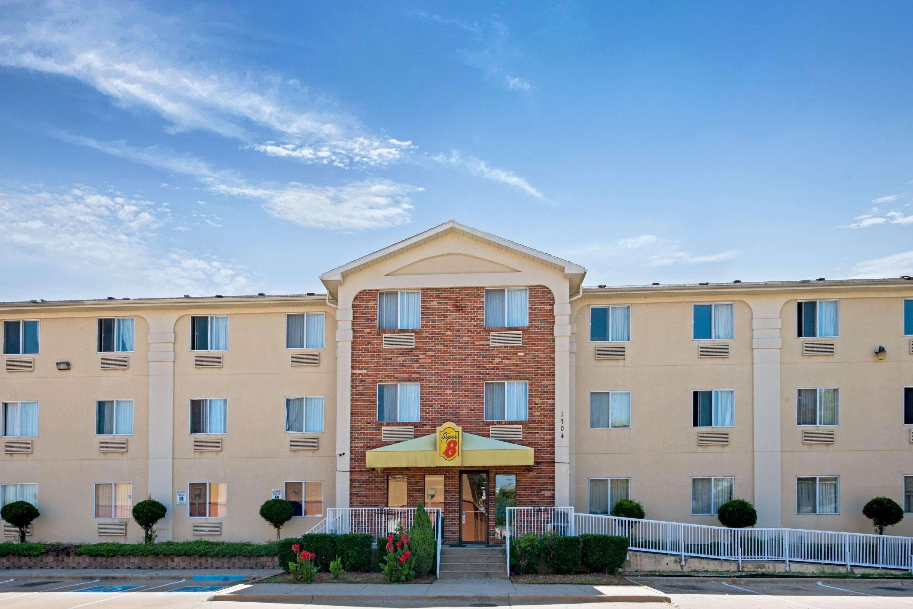 Super 8 By Wyndham Plano/Dallas Area Екстер'єр фото
