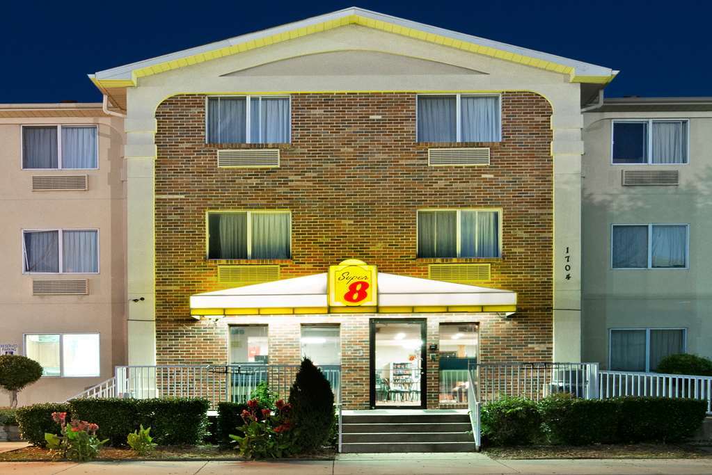 Super 8 By Wyndham Plano/Dallas Area Екстер'єр фото